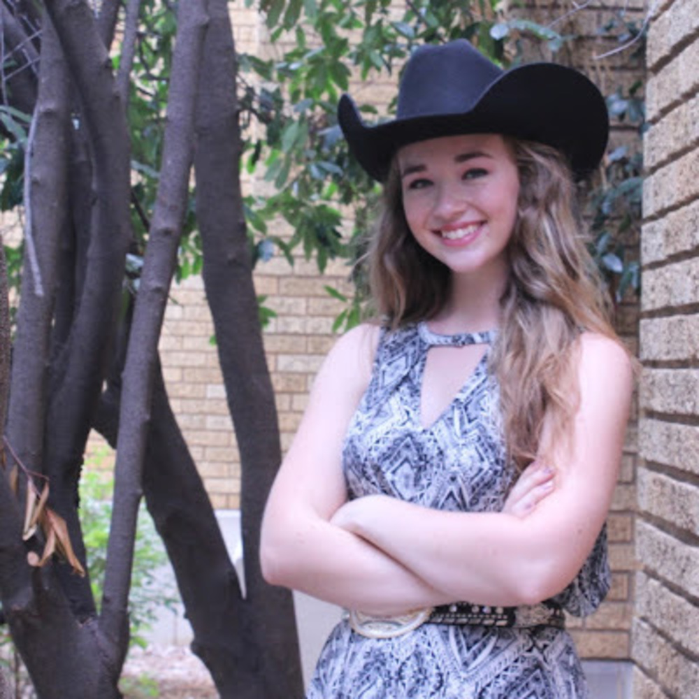 Meet your Posher, Hannah